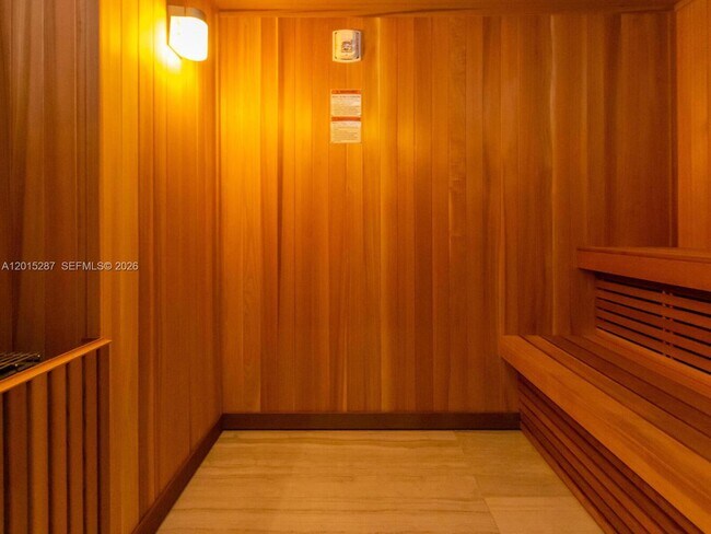 Building Photo - 4010 S Ocean Dr