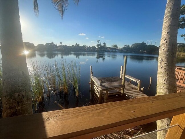 Building Photo - 5507 SW 24th Ave