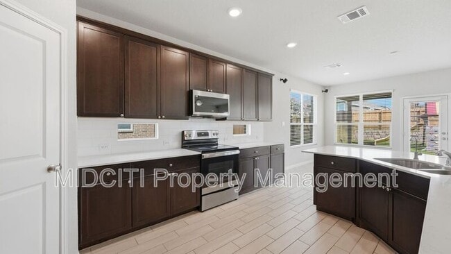 Building Photo - 1858 Lauter Ln