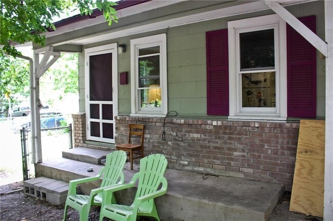 Primary Photo - 4614 Bennett Ave