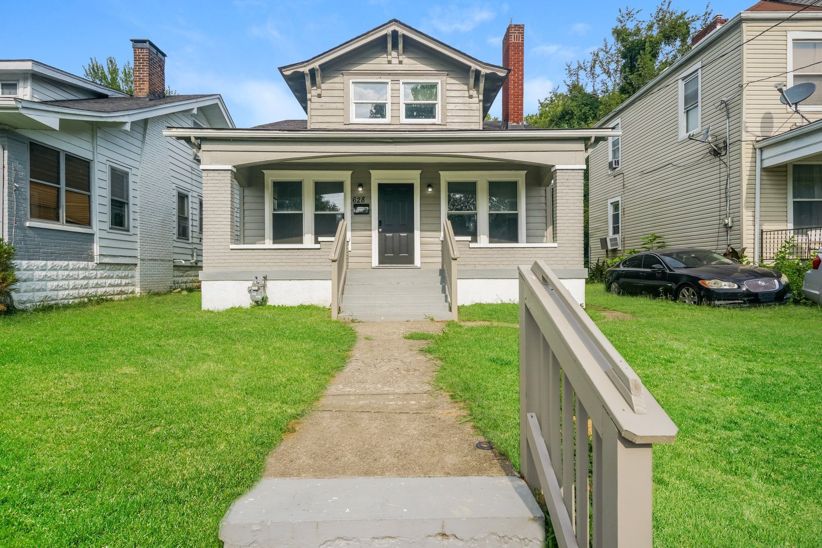 Building Photo - 628 S 40th St