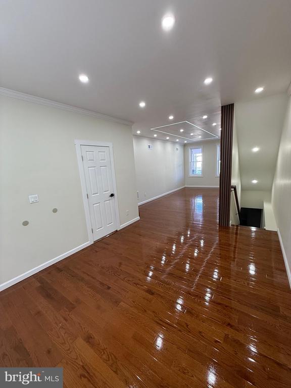 Building Photo - 5502 Master St