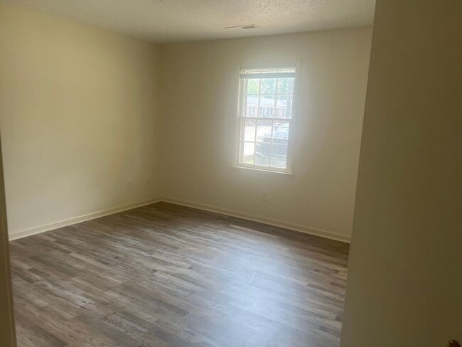 Building Photo - 2 Bedroom House on Corner Lot - Nash County