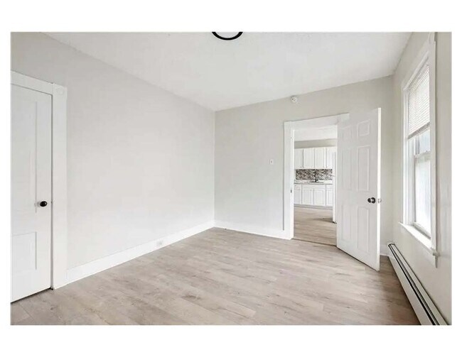 Building Photo - 411 Rathbun St