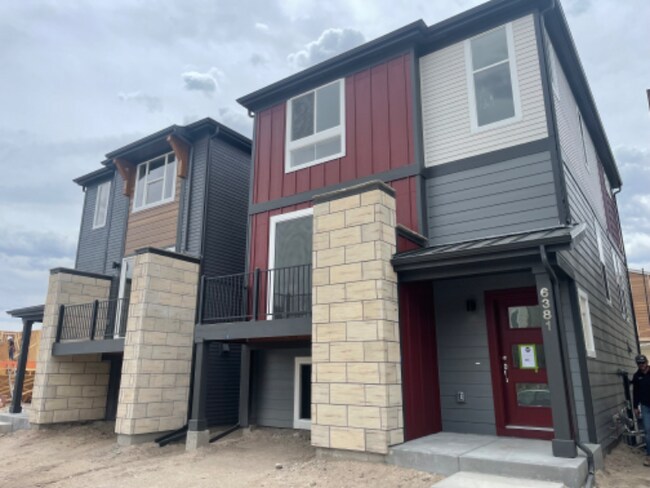 Building Photo - 6381 Rollick Dr