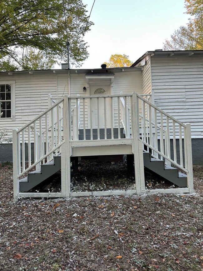 Building Photo - 308 Wood St