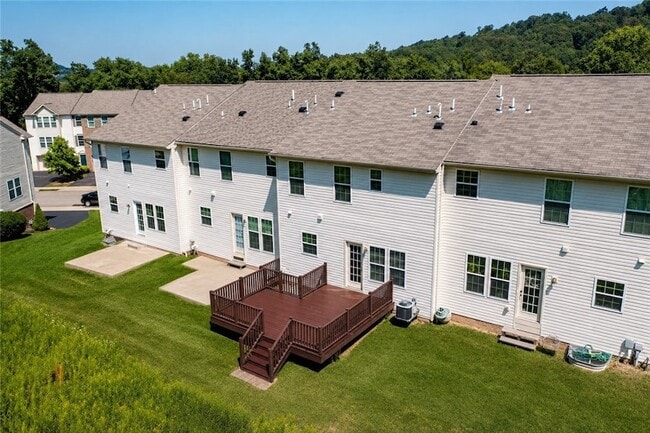 Building Photo - 248 Broadstone Dr
