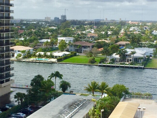 Building Photo - 1985 S Ocean Dr