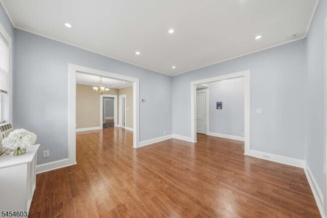 Building Photo - 17 Boyden Pkwy