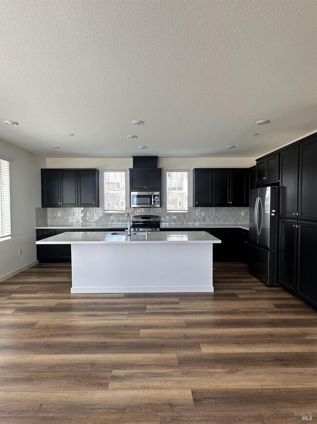 Building Photo - 2476 Laramie Cir