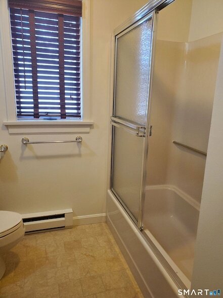 Building Photo - 25 Oakview Cir