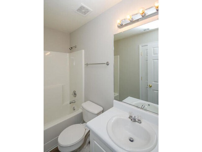 Building Photo - 663 Mickelson Way