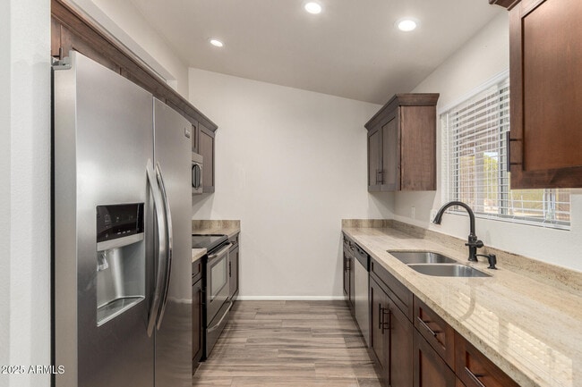 Building Photo - 12618 W Bonanza Dr