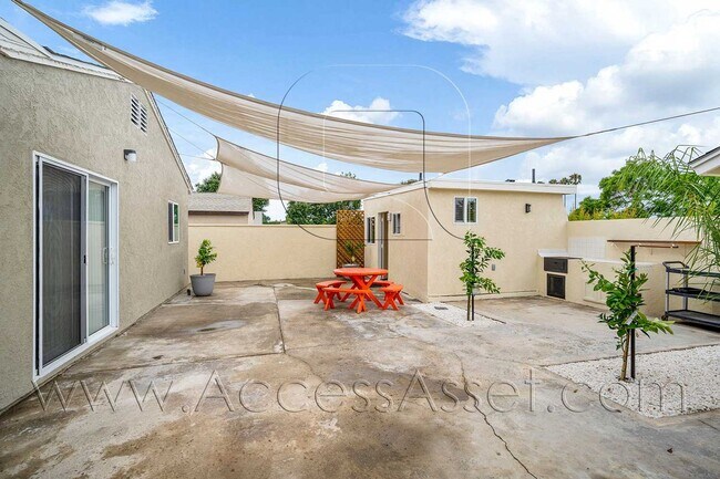 Building Photo - 1636 Zoro Way