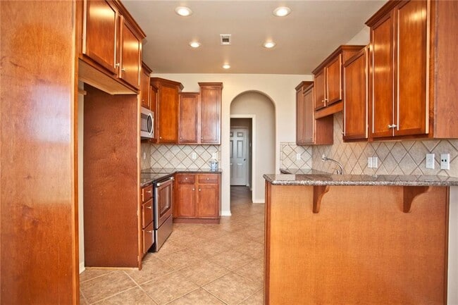 Building Photo - 3004 SW Camden Dr