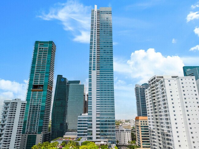 Building Photo - 1441 Brickell Ave