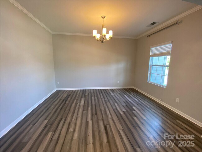 Building Photo - 5839 Eleanor Rigby Rd