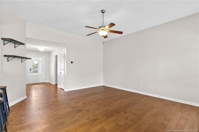 Building Photo - 44 Schoomaker Ct