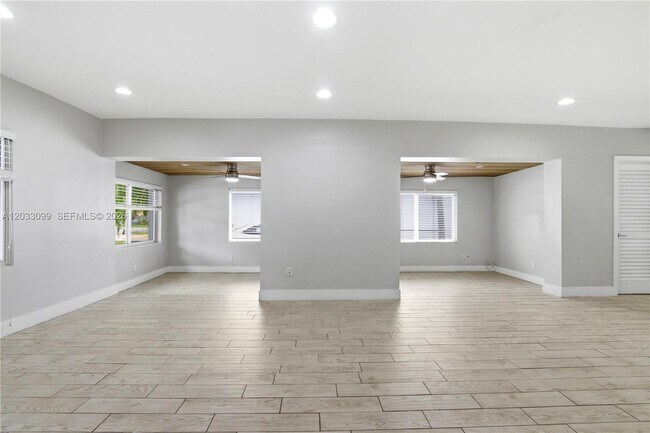 Building Photo - 6511 SW 44th St