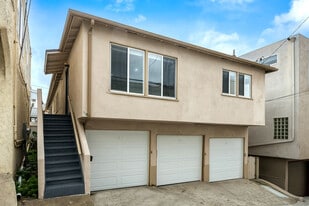 Building Photo - 118 38th Pl