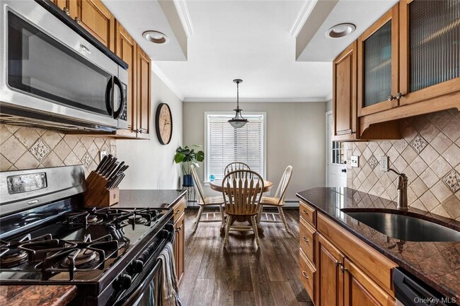 Building Photo - 39 Foxwood Cir