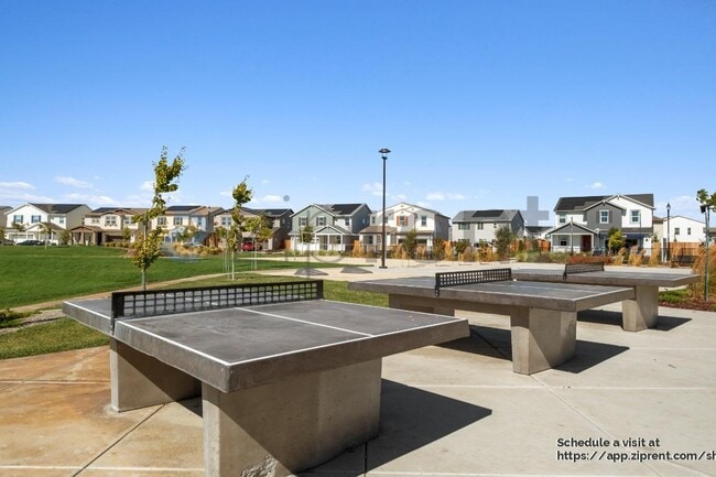 Building Photo - 3335 Cascade Dr