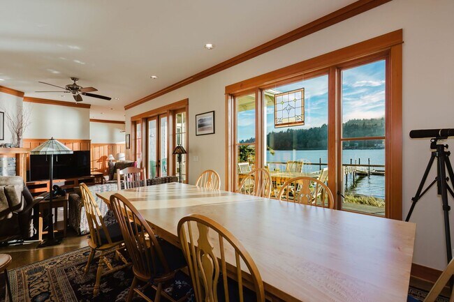 Building Photo - Impeccable Low Bank Bainbridge Waterfront Home with Private Dock