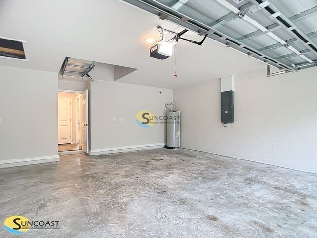 Building Photo - 7839 N Quibble Ave