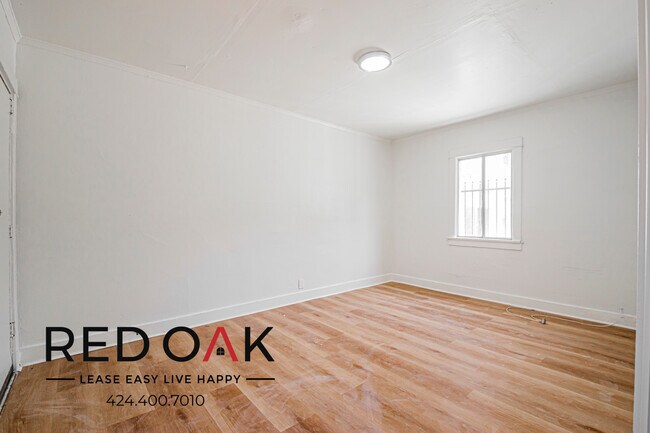 Building Photo - 4730 St Charles Pl