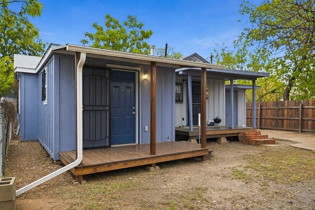Building Photo - Cozy 1-Bedroom Home
