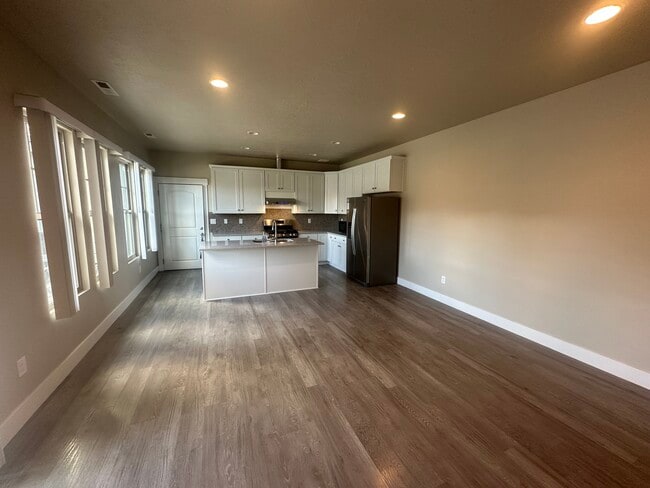Building Photo - 11252 Jonagold Dr