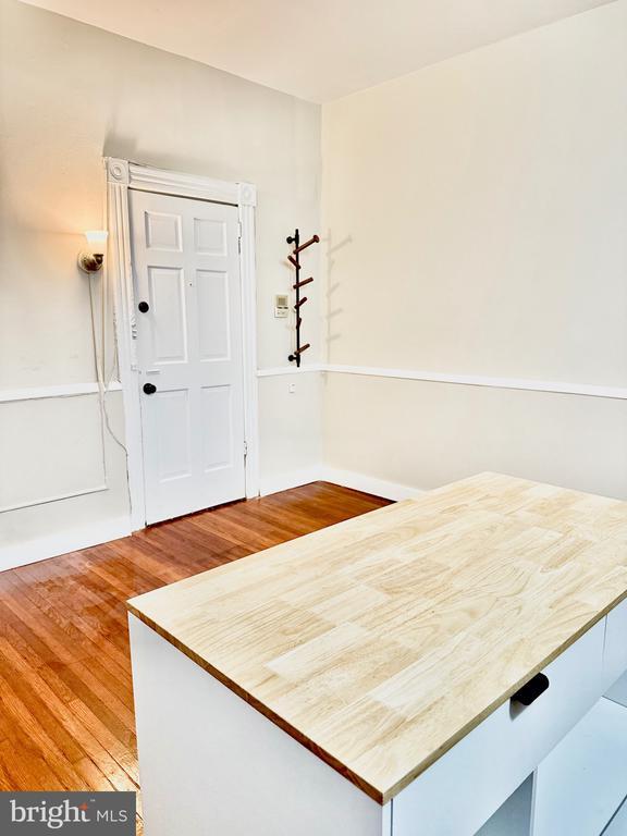 Building Photo - 911 Prince St