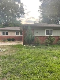 Building Photo - 23484 Larkshire St