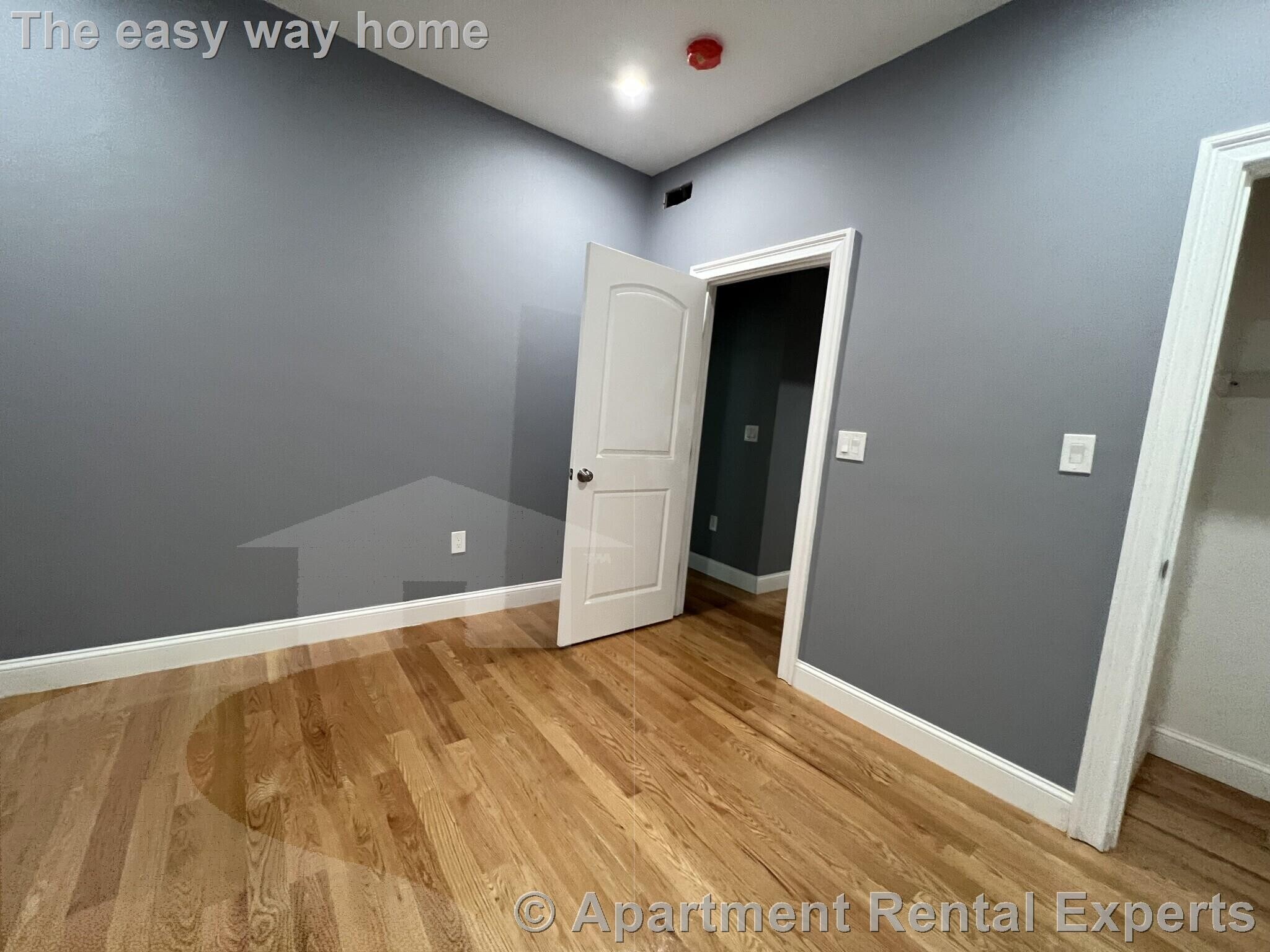 Building Photo - 339 Cambridge St