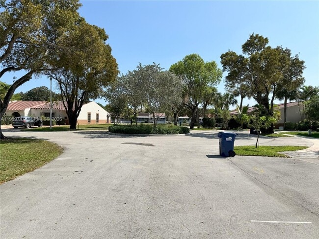 Building Photo - 7002 Holly Rd