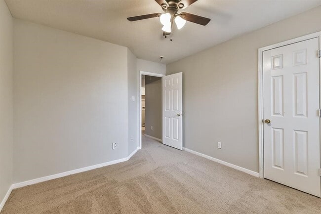 Building Photo - 9845 Youpon Ridge Way