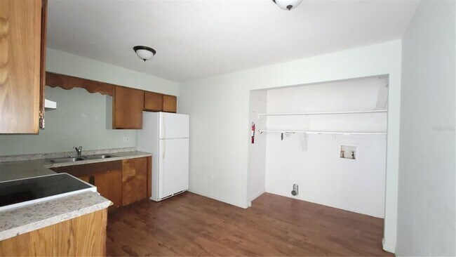 Building Photo - 7119 SW 45th Pl