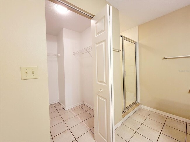 Building Photo - 2008 N Albany Ave