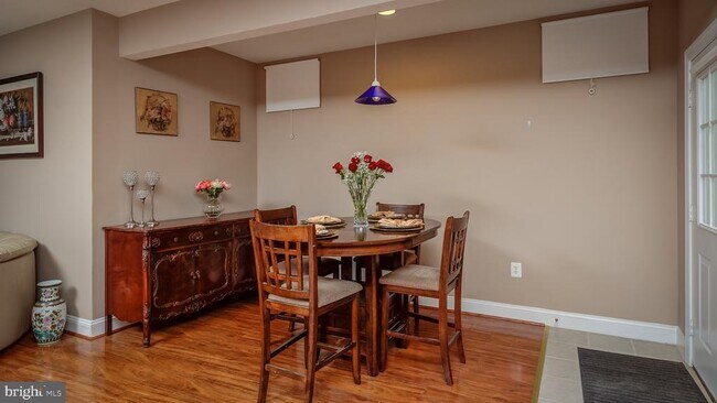 Building Photo - 14000 Baneberry Cir