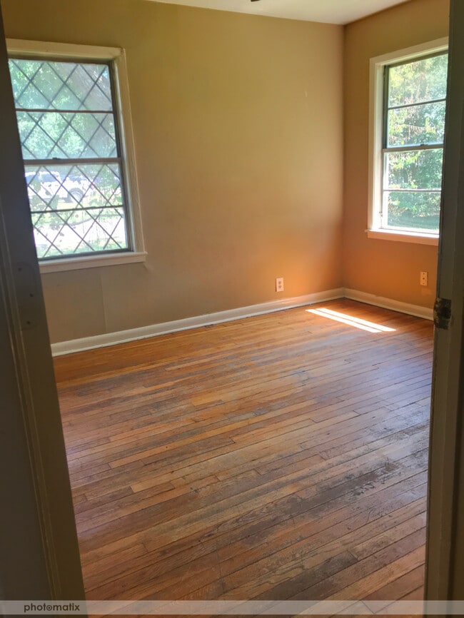 Building Photo - 3101 7th Ave N