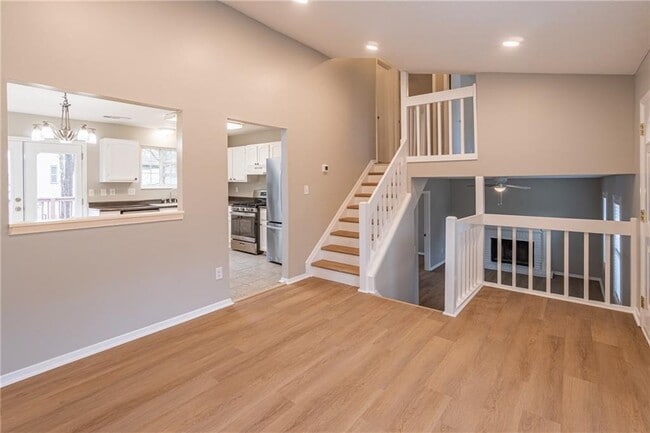 Building Photo - 210 Littlewick Way