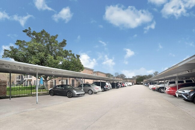 Building Photo - 6402 Del Monte Dr