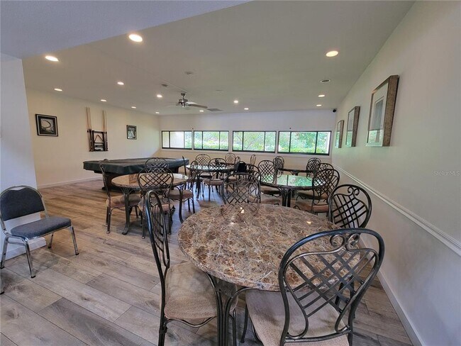 Building Photo - 2615 Cove Cay Dr