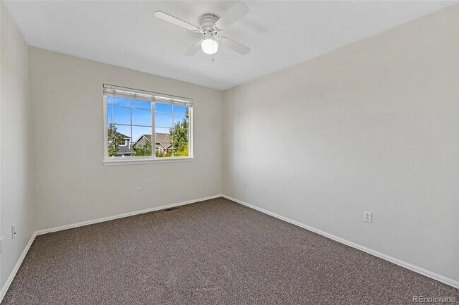Building Photo - Newly Remodeled 3 Bed/3 Bath in Aurora.