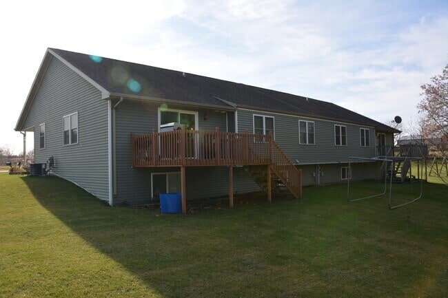 Building Photo - 325 Cordy Lane