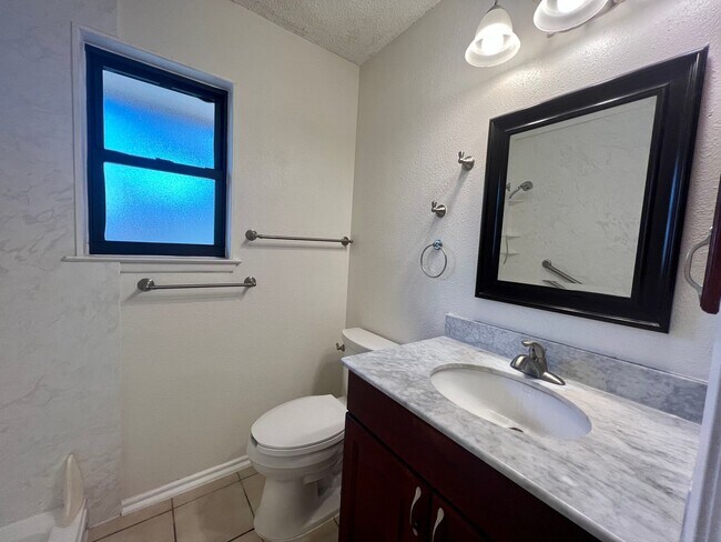 Building Photo - 9100 Tourney St