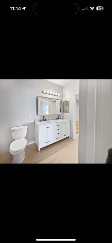 Building Photo - 3301 N Park Dr