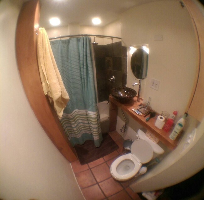 Building Photo - Beautiful Loft Style Studio For Rent Avail...