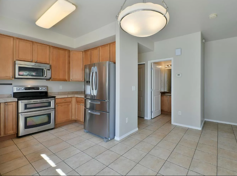 Building Photo - 9147 W 107th Pl