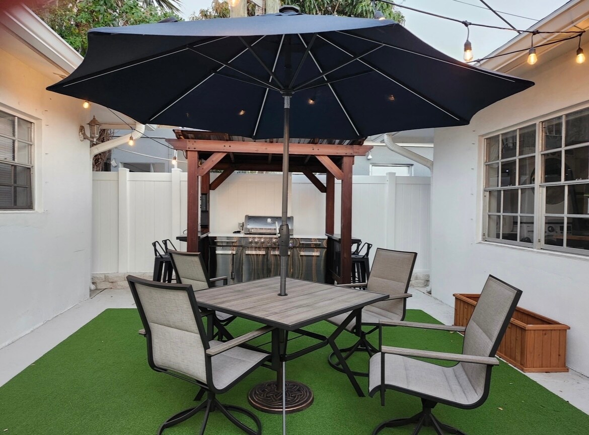 Building Photo - 4604 Bougainvilla Dr